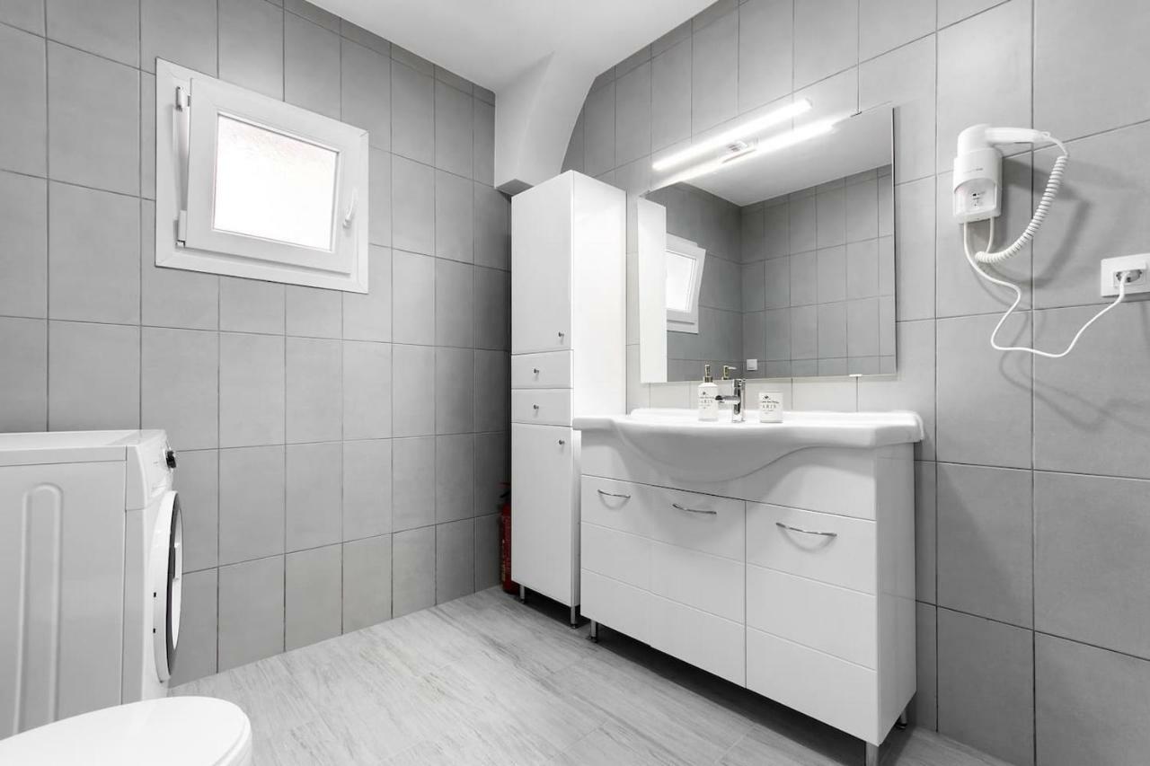 ניאה אירקליה Villa Alexandra מראה חיצוני תמונה