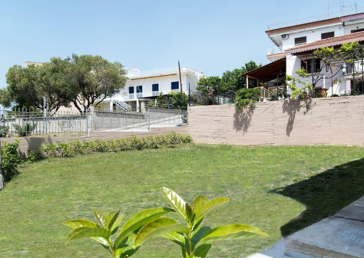 ניאה אירקליה Villa Alexandra מראה חיצוני תמונה